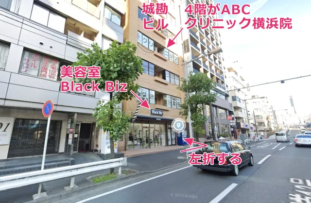 「城勘ビル」の脇道に入る